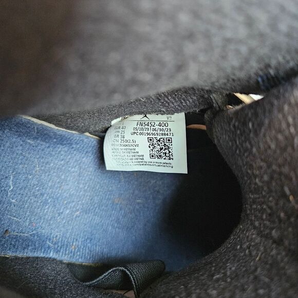 Nike Air Jordan 5 Retro SE Midnight Navy Blue Georgetown Grey size 7 Y - Picture 6 of 9